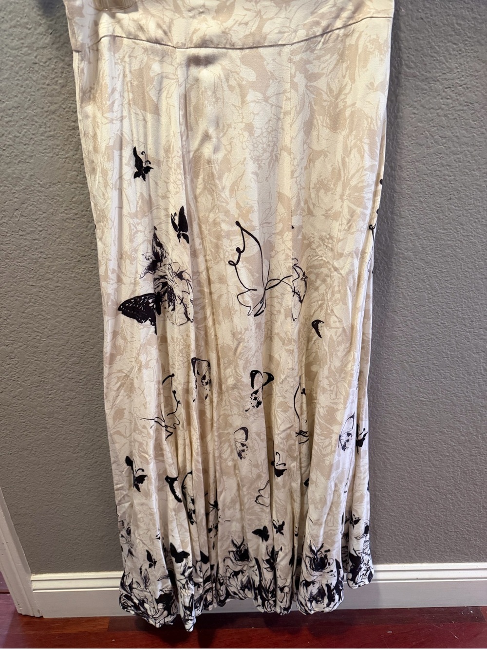 Soft Surroundings Maxi Skirt XS Cream Butterfly Floral Rayon Boho Flowing A-Line